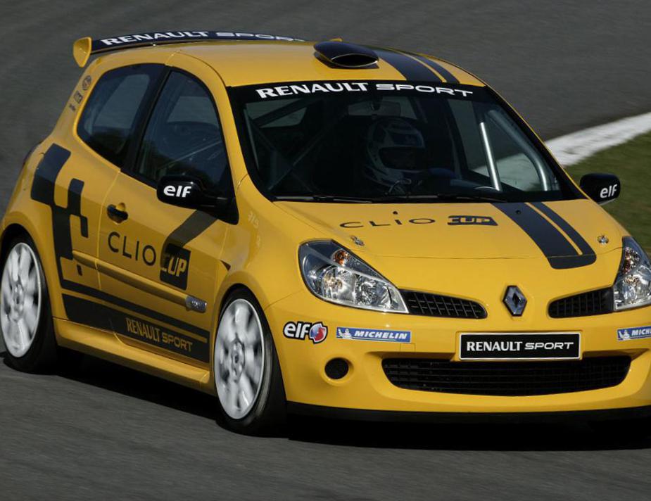 Renault Clio Sport Specification 2013