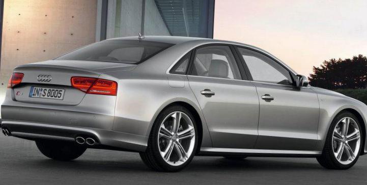 Audi S8 review 2008