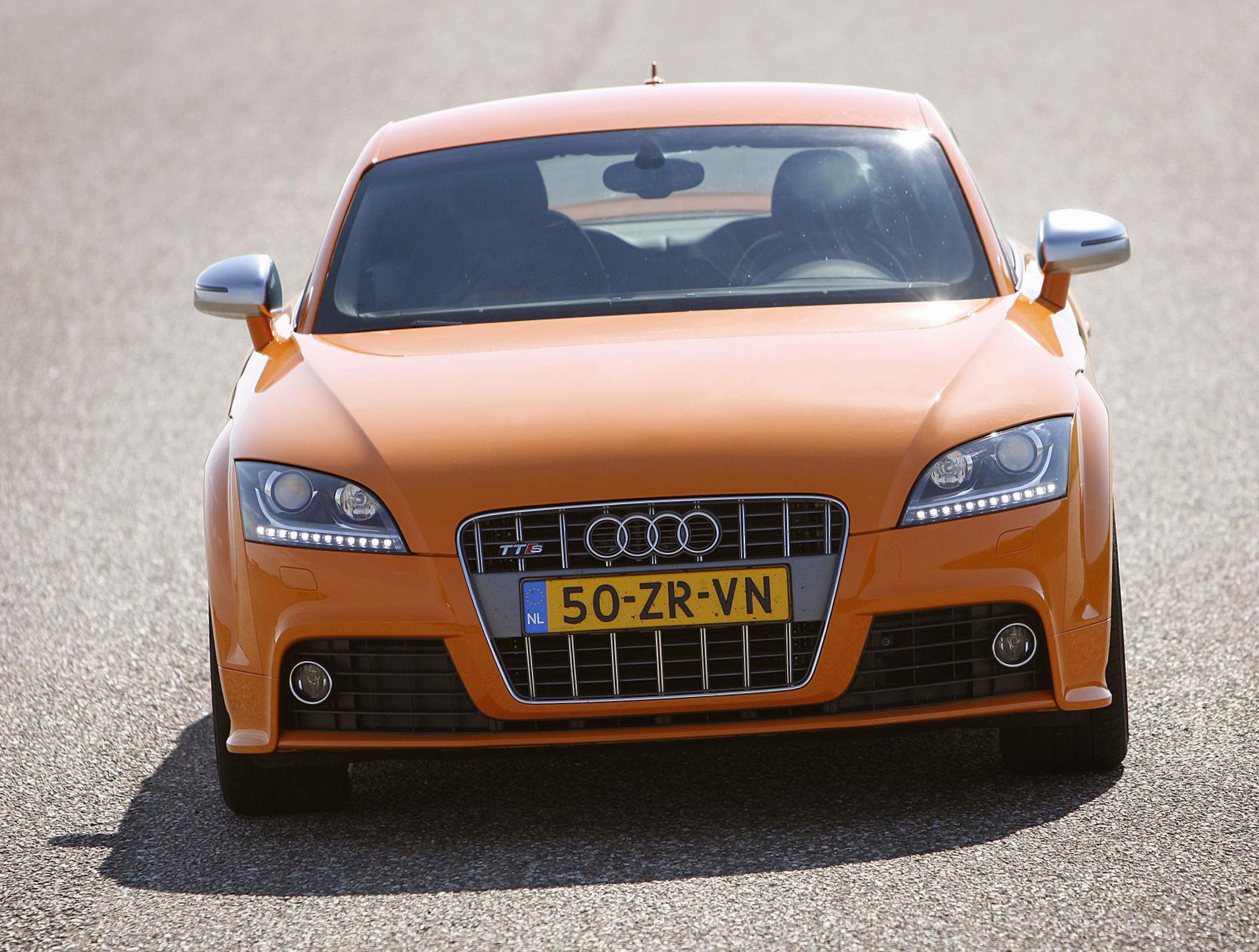 TTS Coupe Audi reviews 2012