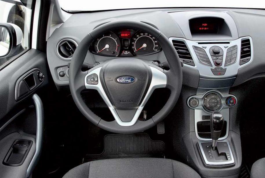Ford Fiesta 3 doors approved 2015