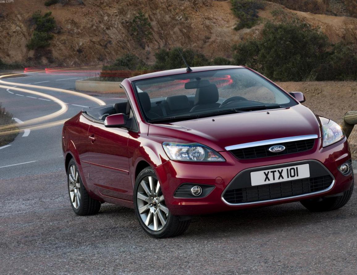 Ford Focus Coupe-Cabriolet review sedan