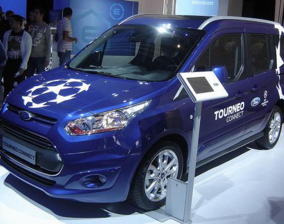 Ford Tourneo Connect cost hatchback