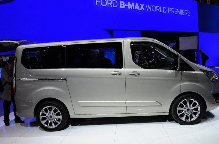 Ford Tourneo Custom usa 2015