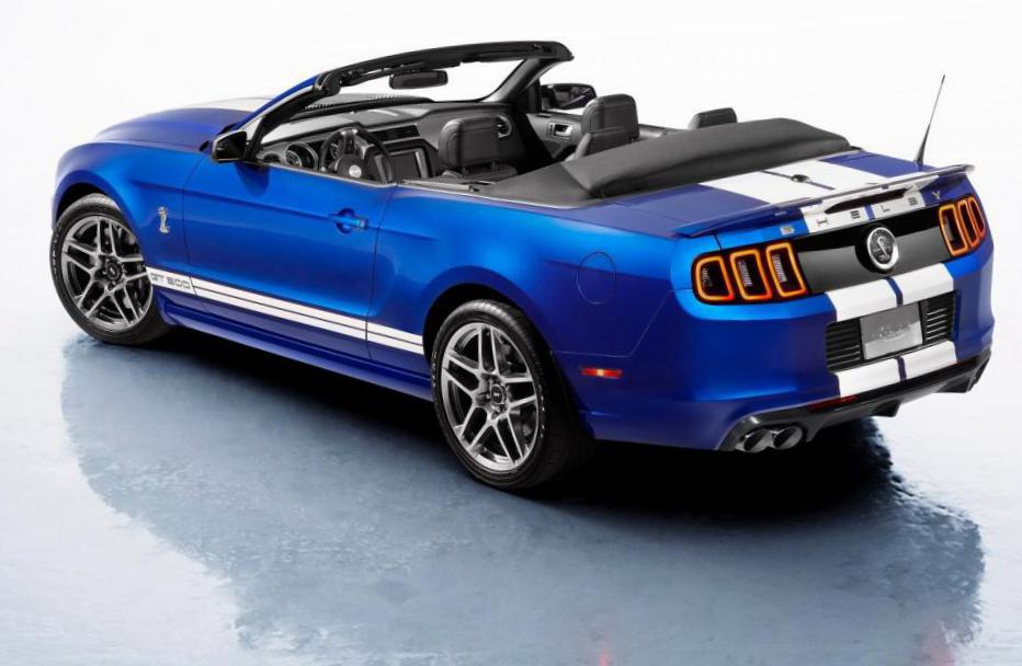Mustang Convertible Ford cost 2012
