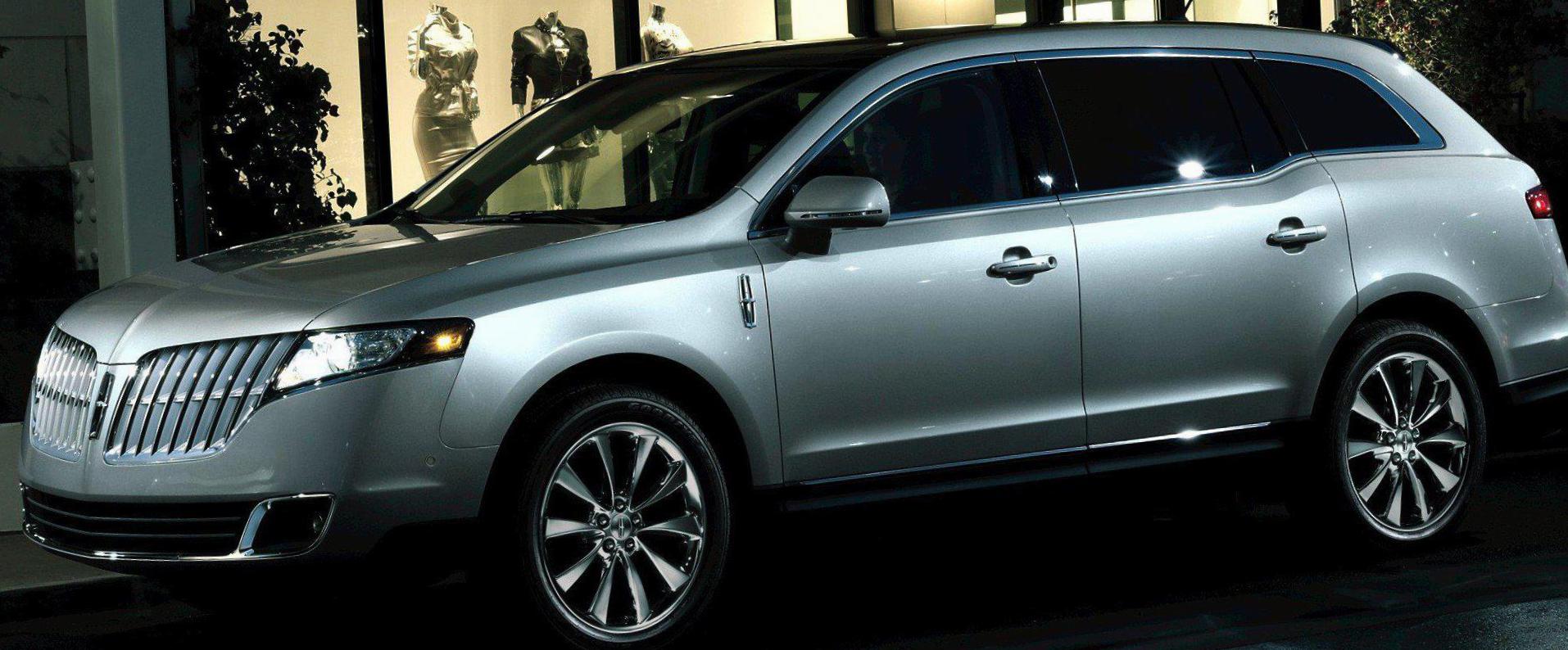 Lincoln MKT approved hatchback