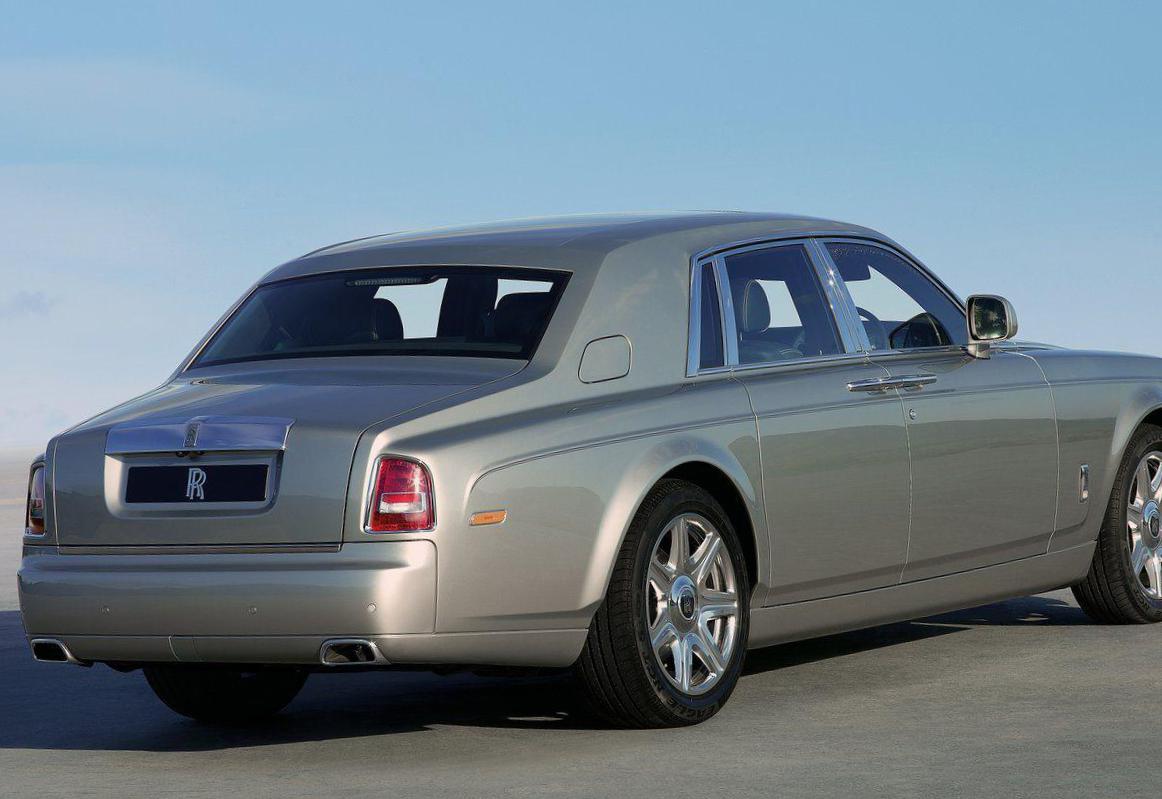 Phantom Rolls-Royce Specification 2010