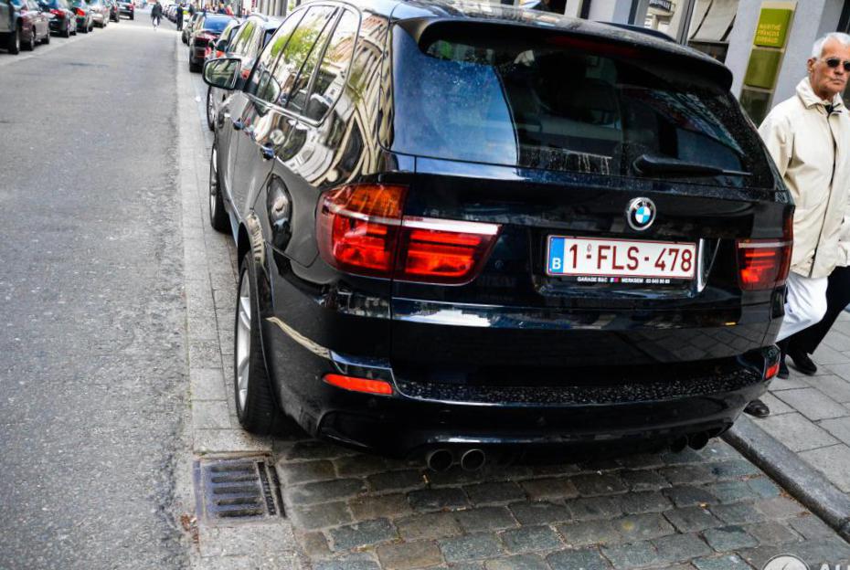 BMW X5 M (E70) parts suv