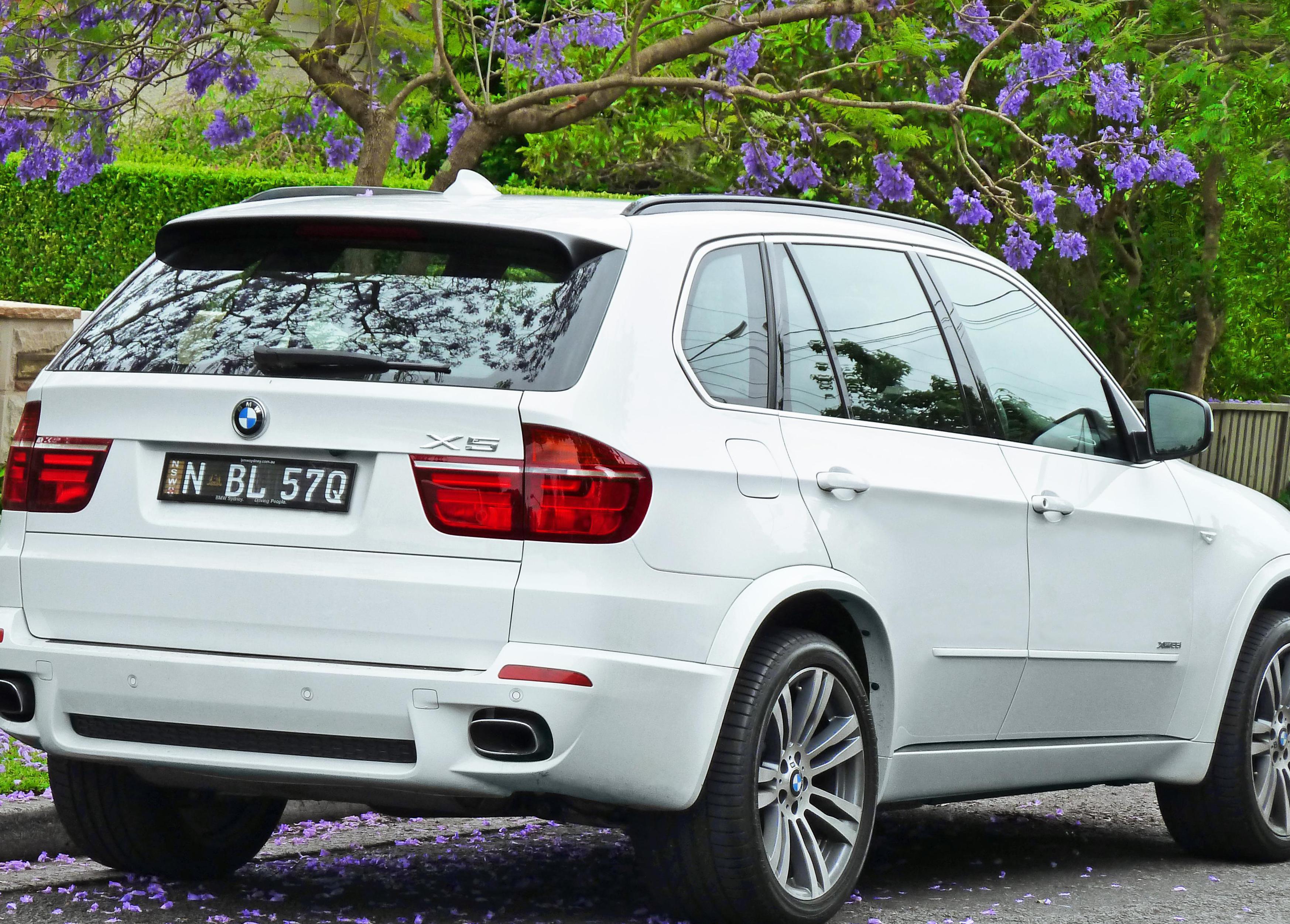 X5 M (E70) BMW reviews wagon