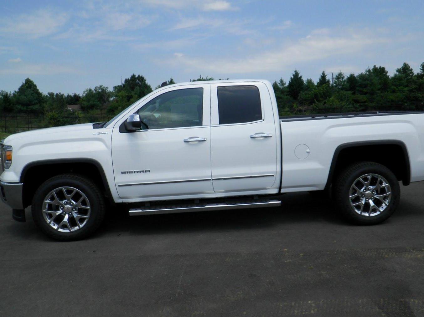 Sierra Double Cab GMC approved hatchback