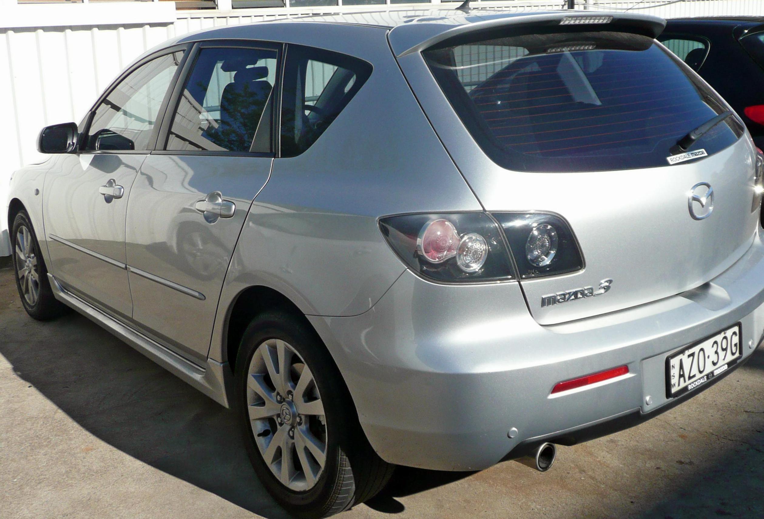 Mazda 3 Hatchback Characteristics 2013