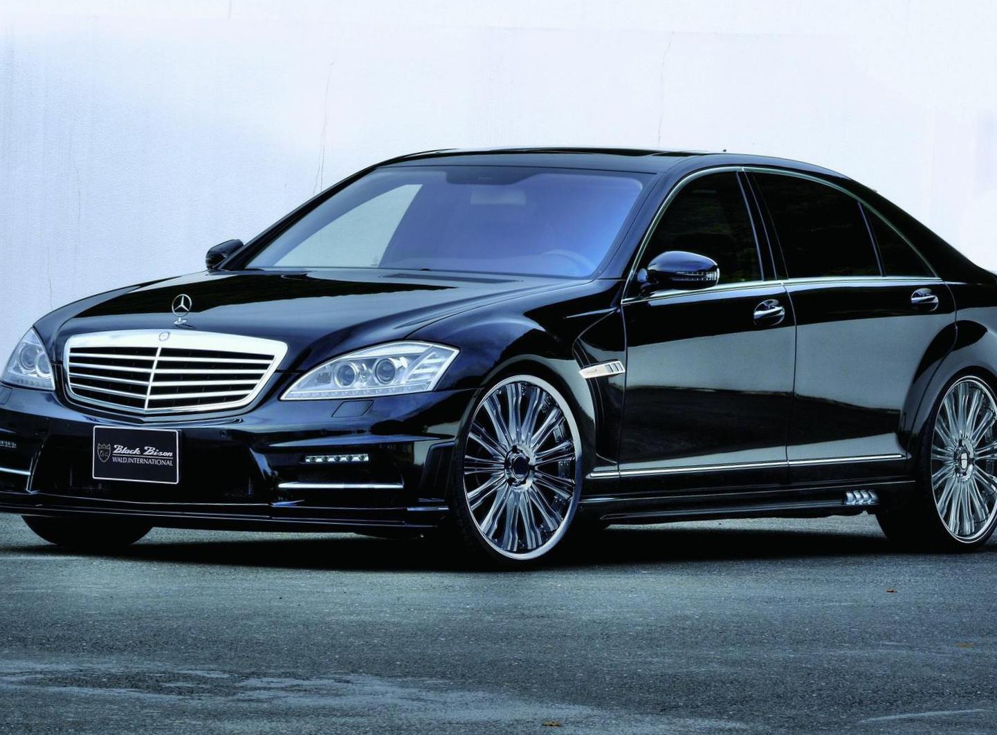 Mercedes S-Class  (W221) Specification 2012