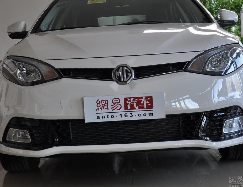Rear view of MG 6 Fast-Back 2009