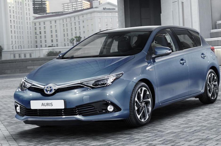 Rear view of Toyota Auris Touring Sports 2015