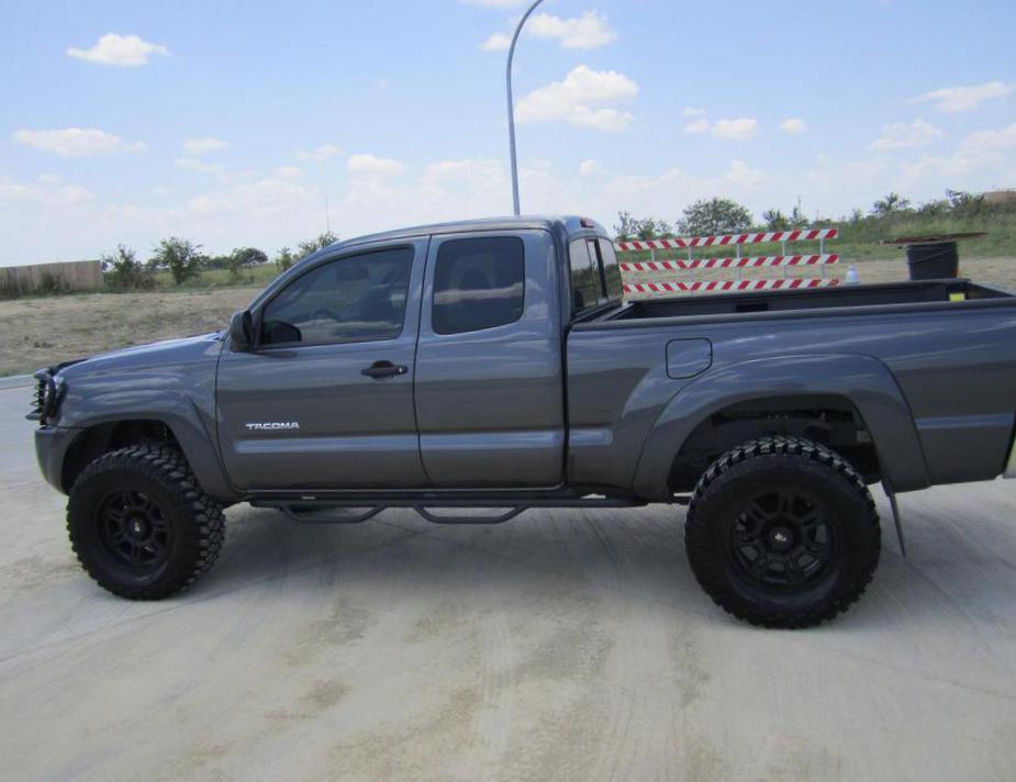 Toyota Tacoma Access Cab 2011 pickup
