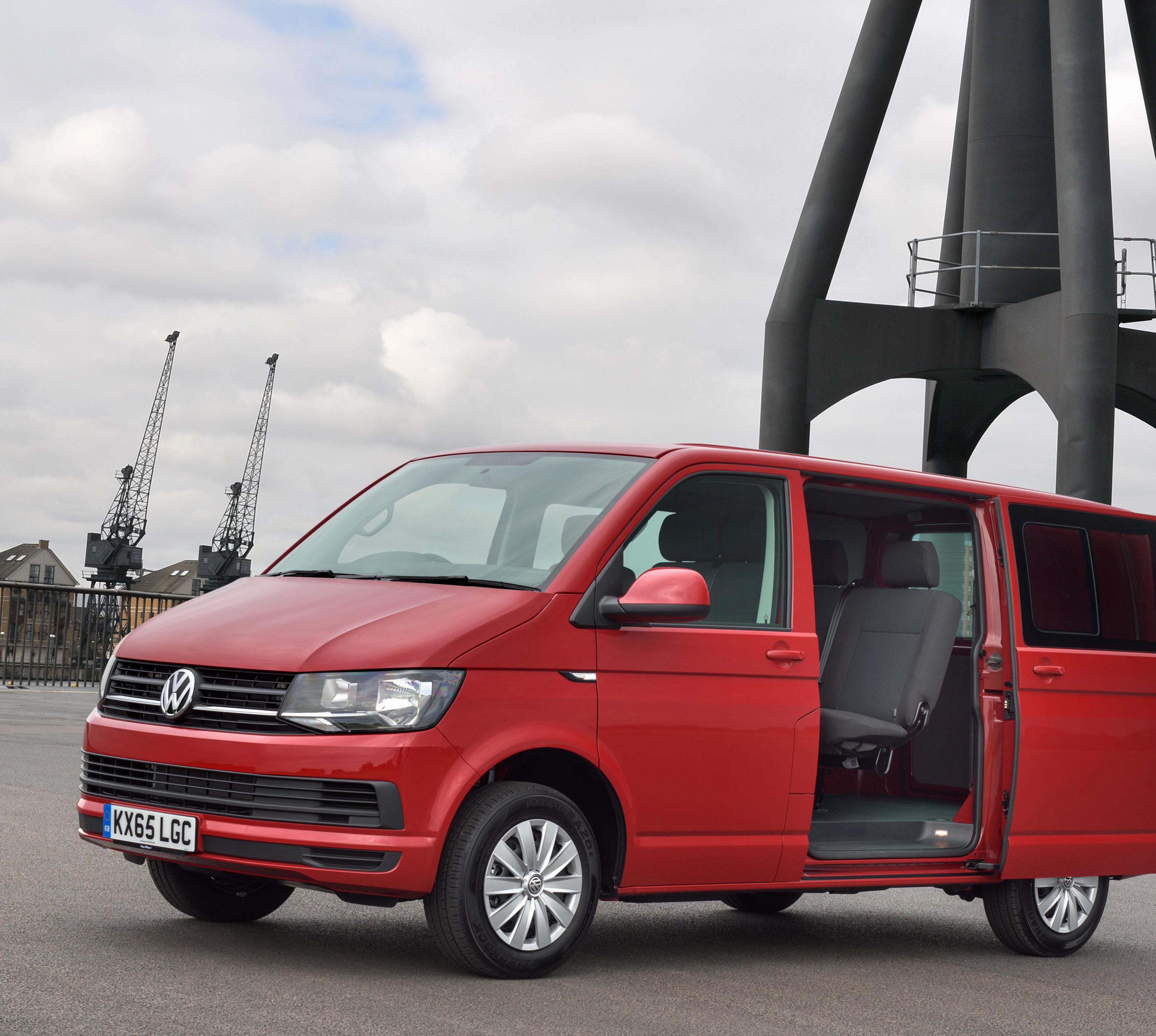 Volkswagen Transporter Kombi 2015 minivan