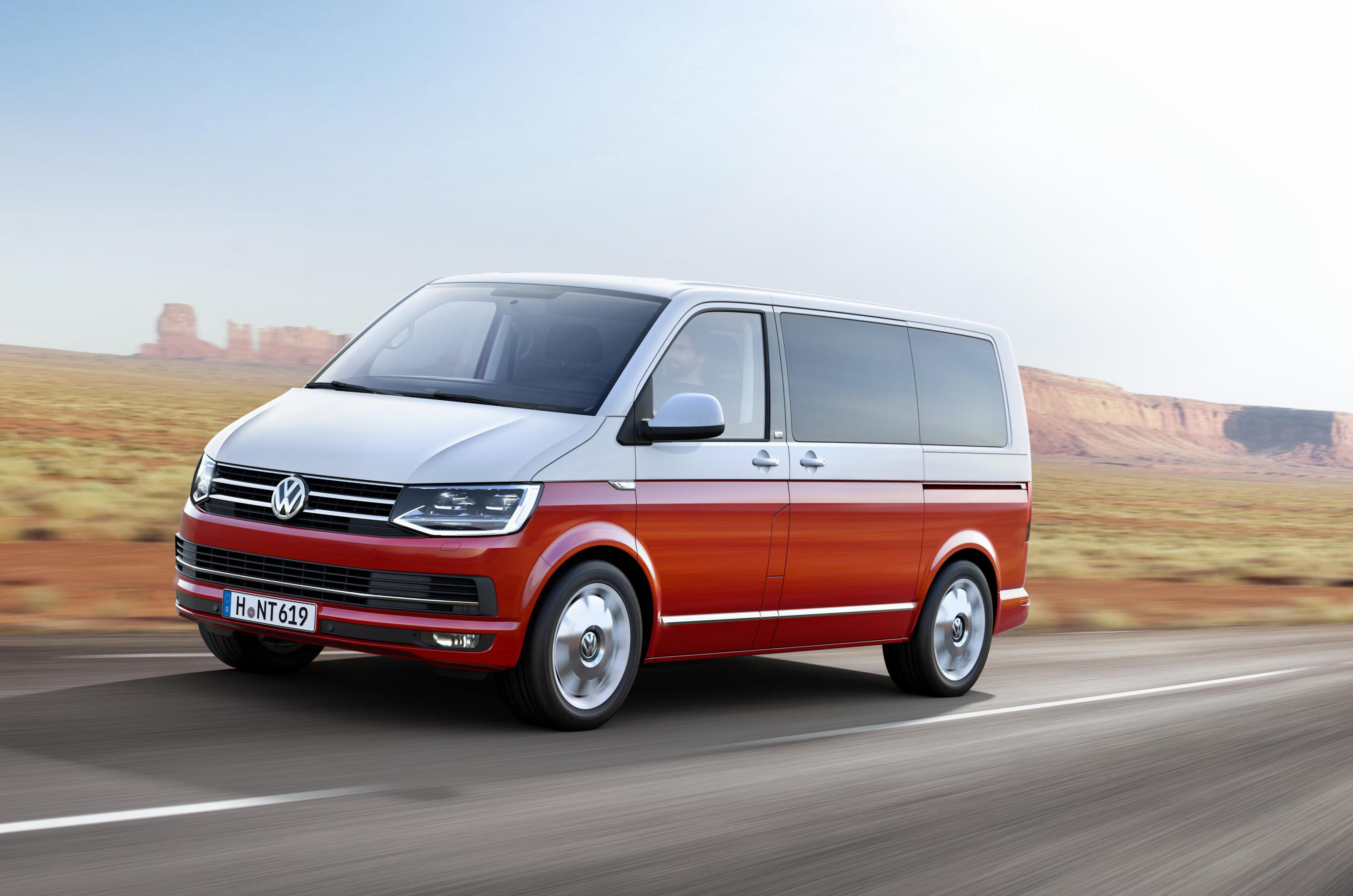 Rear view of Volkswagen Multivan 2015