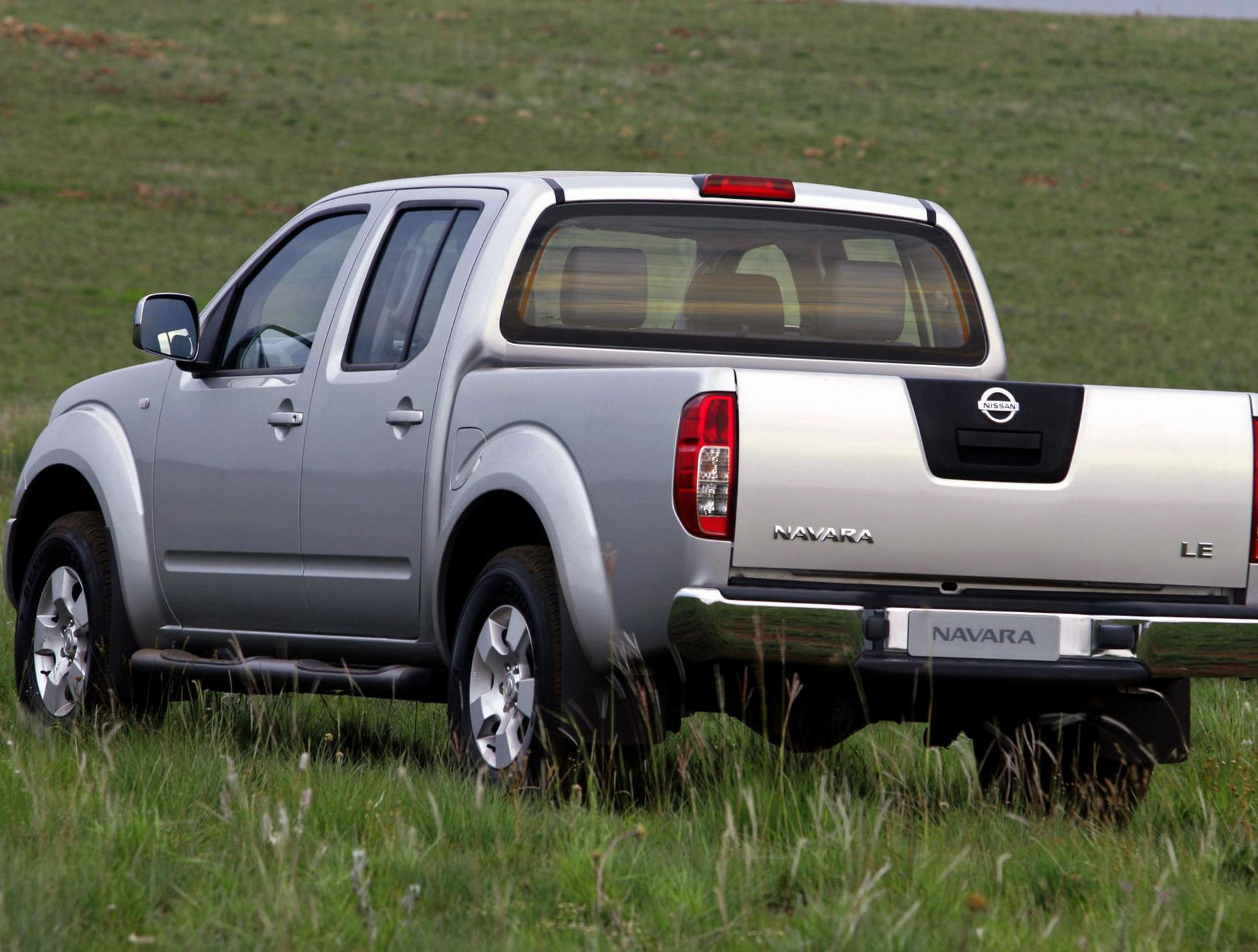 Nissan Navara 2005 pickup