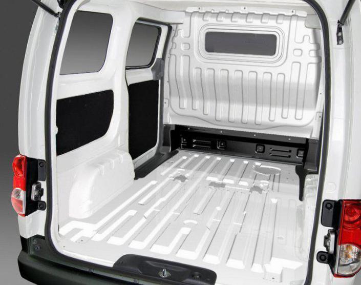 Nissan NV200 Kasten 2009 van