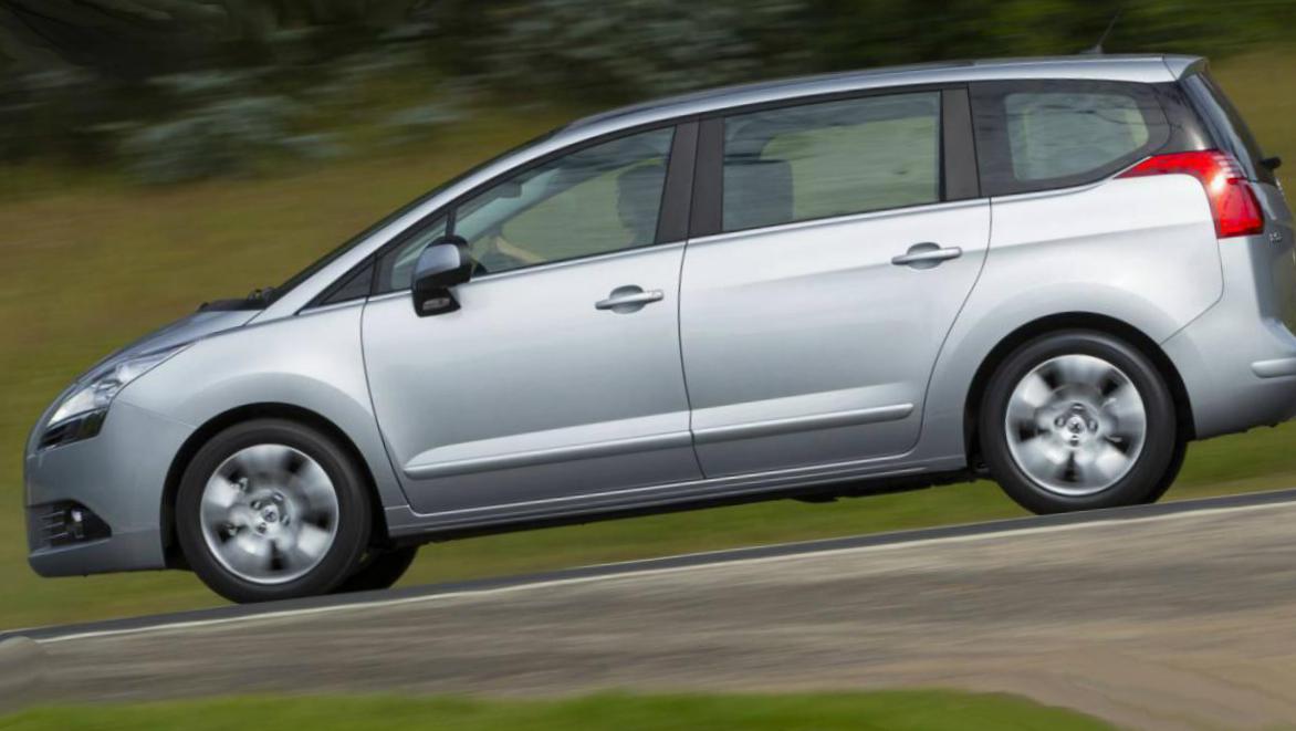 Peugeot 5008 2013 minivan