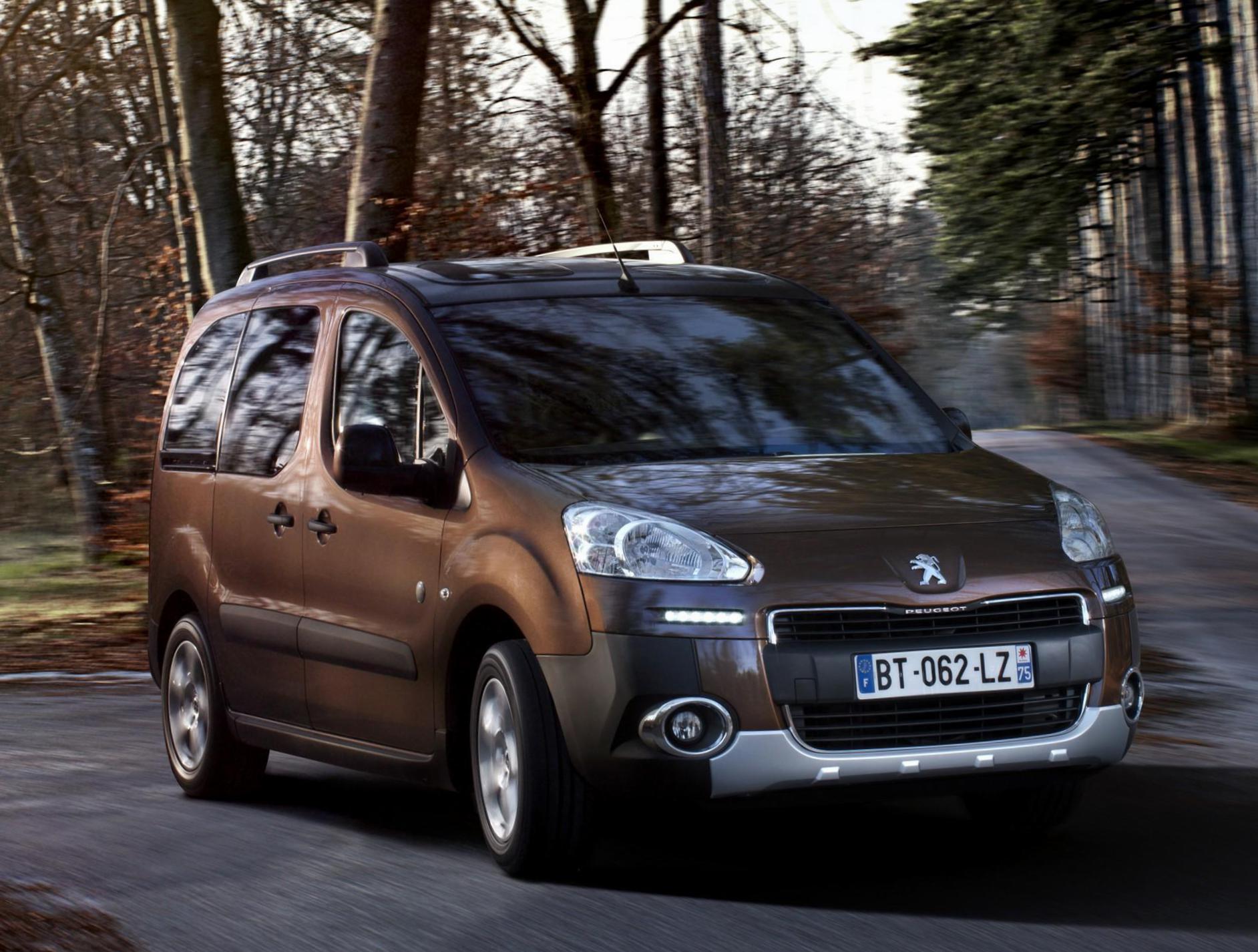 Peugeot Partner Tepee 2012 minivan