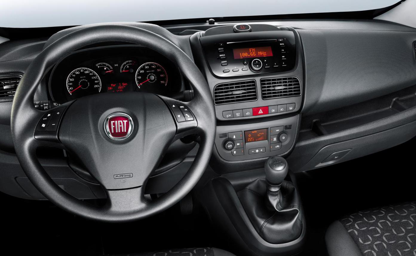 Fiat Doblo 2014 minivan