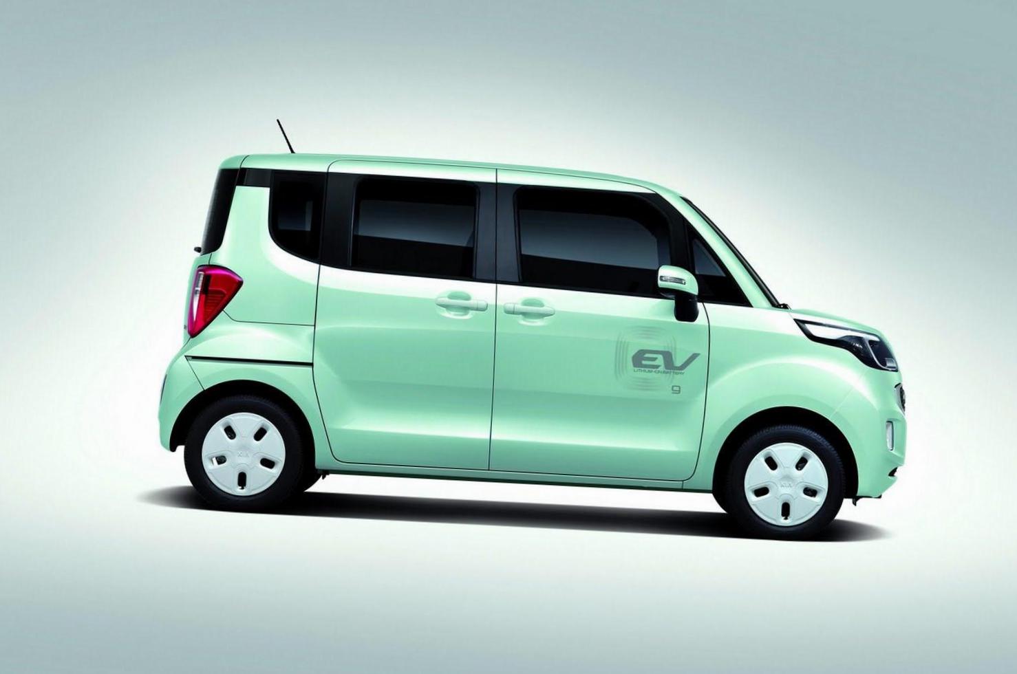 KIA Soul EV 2014 minivan