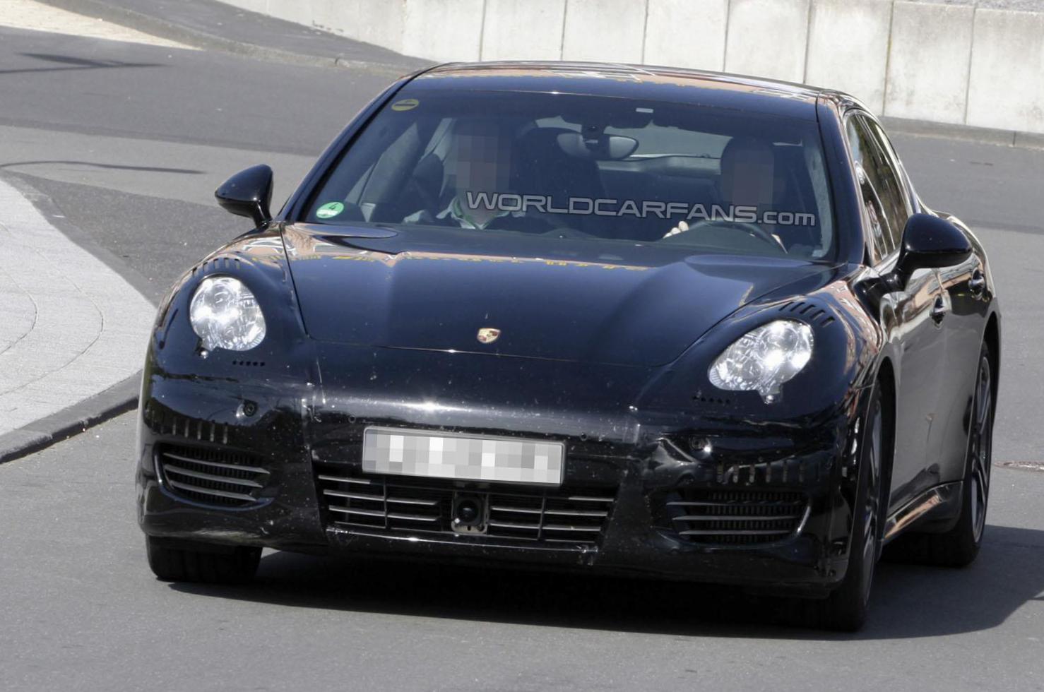 Porsche Panamera Turbo 2013 photo