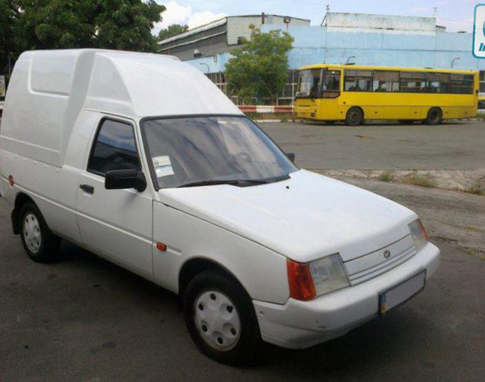 ZAZ Tavria Pickup 2000 van