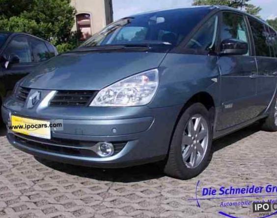 Rear view of Renault Espace 2012