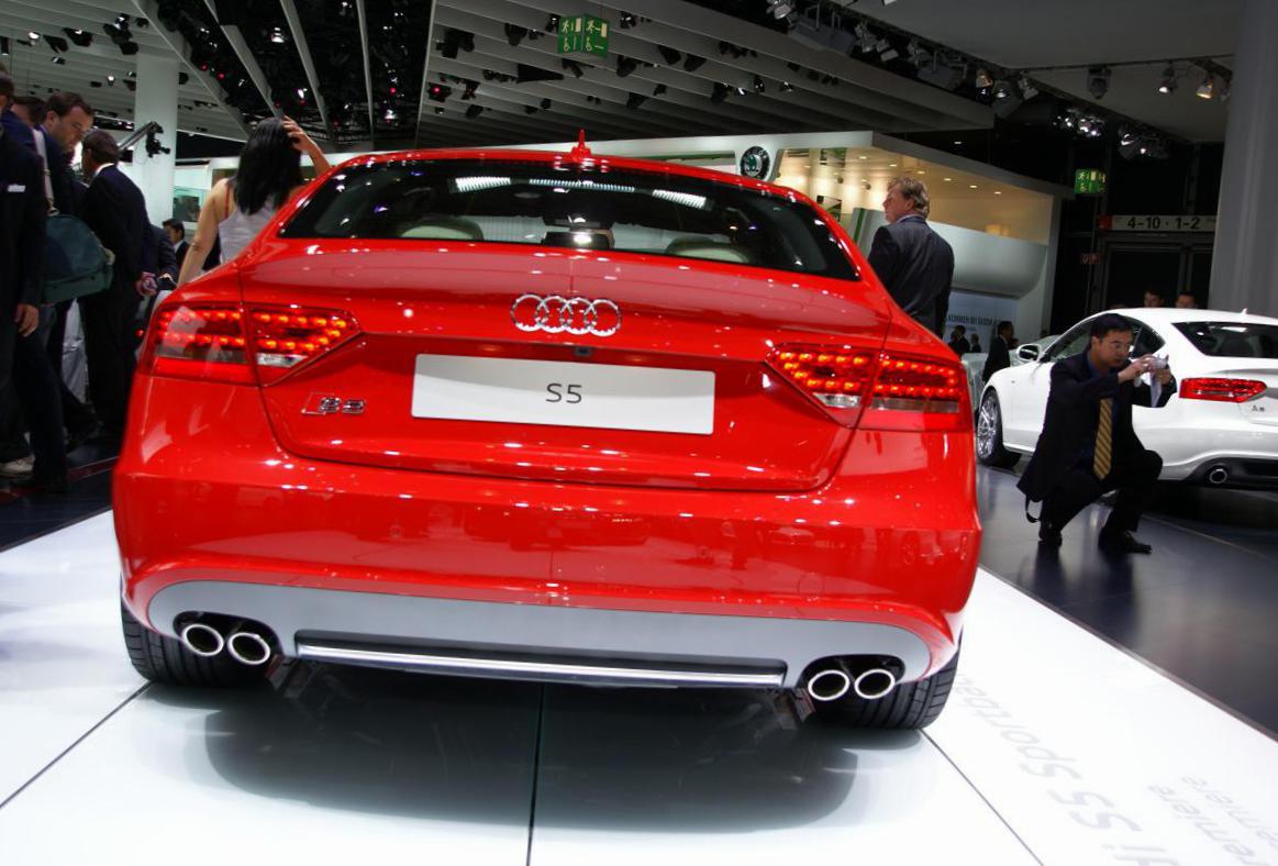 Rear view of Audi S5 Sportback 2009