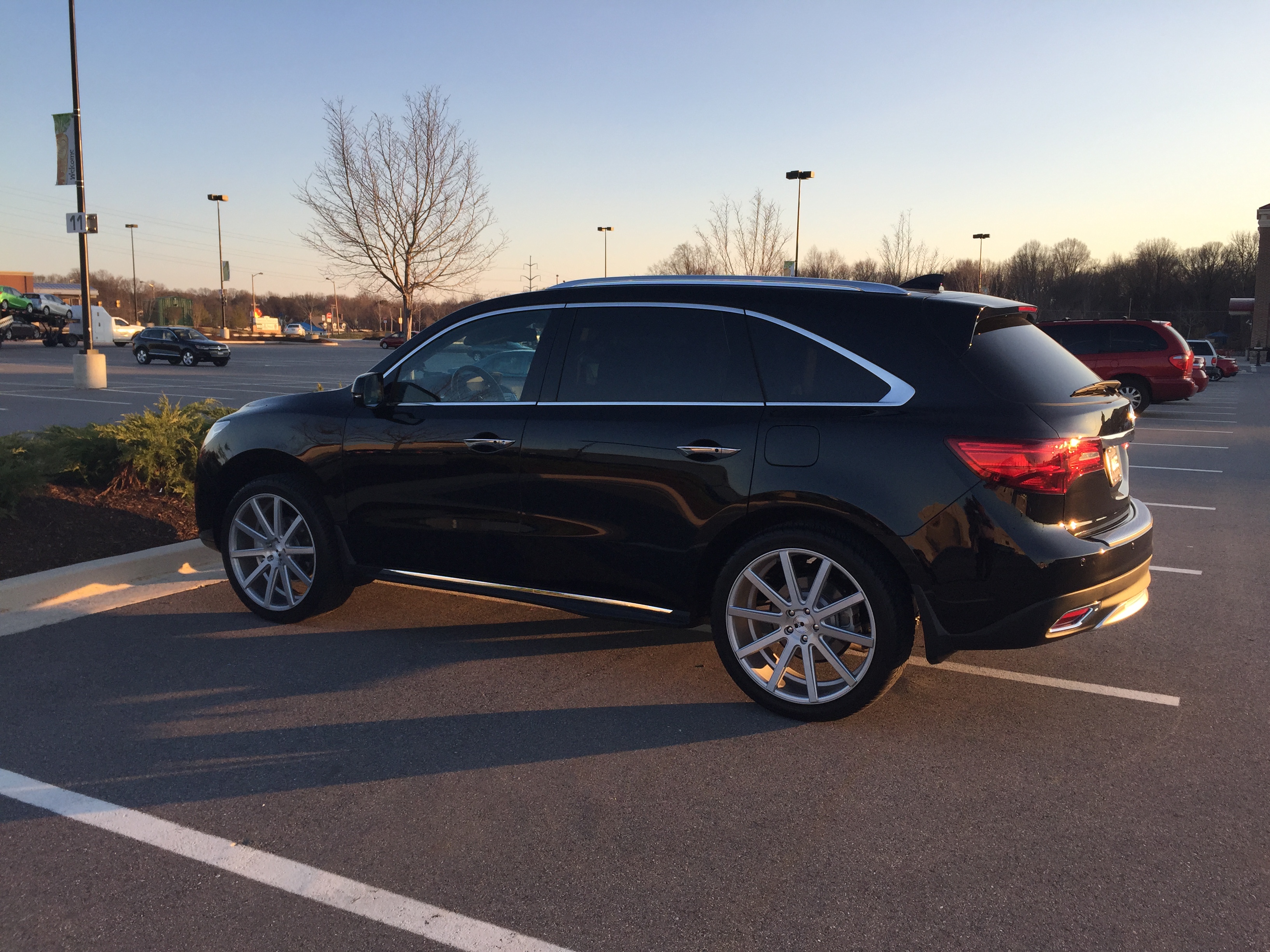 Acura MDX reviews model