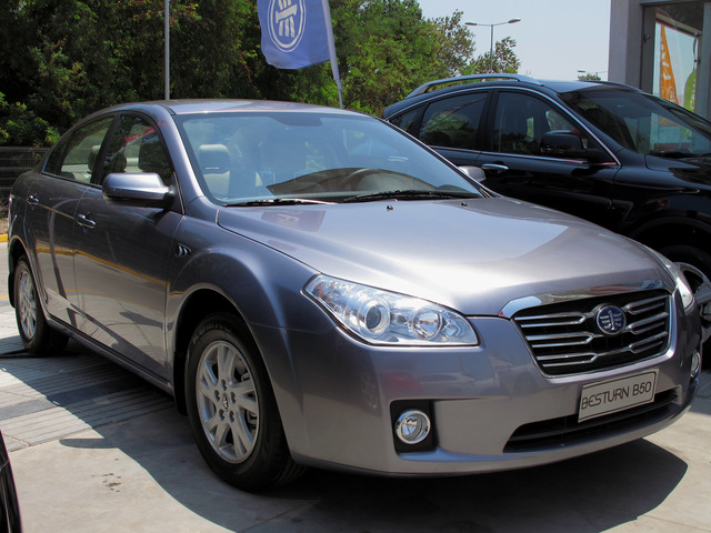 FAW Besturn B30 4k big FAW Besturn B30 modern restyling