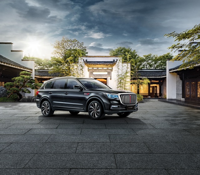 FAW HongQi HS7 interior restyling