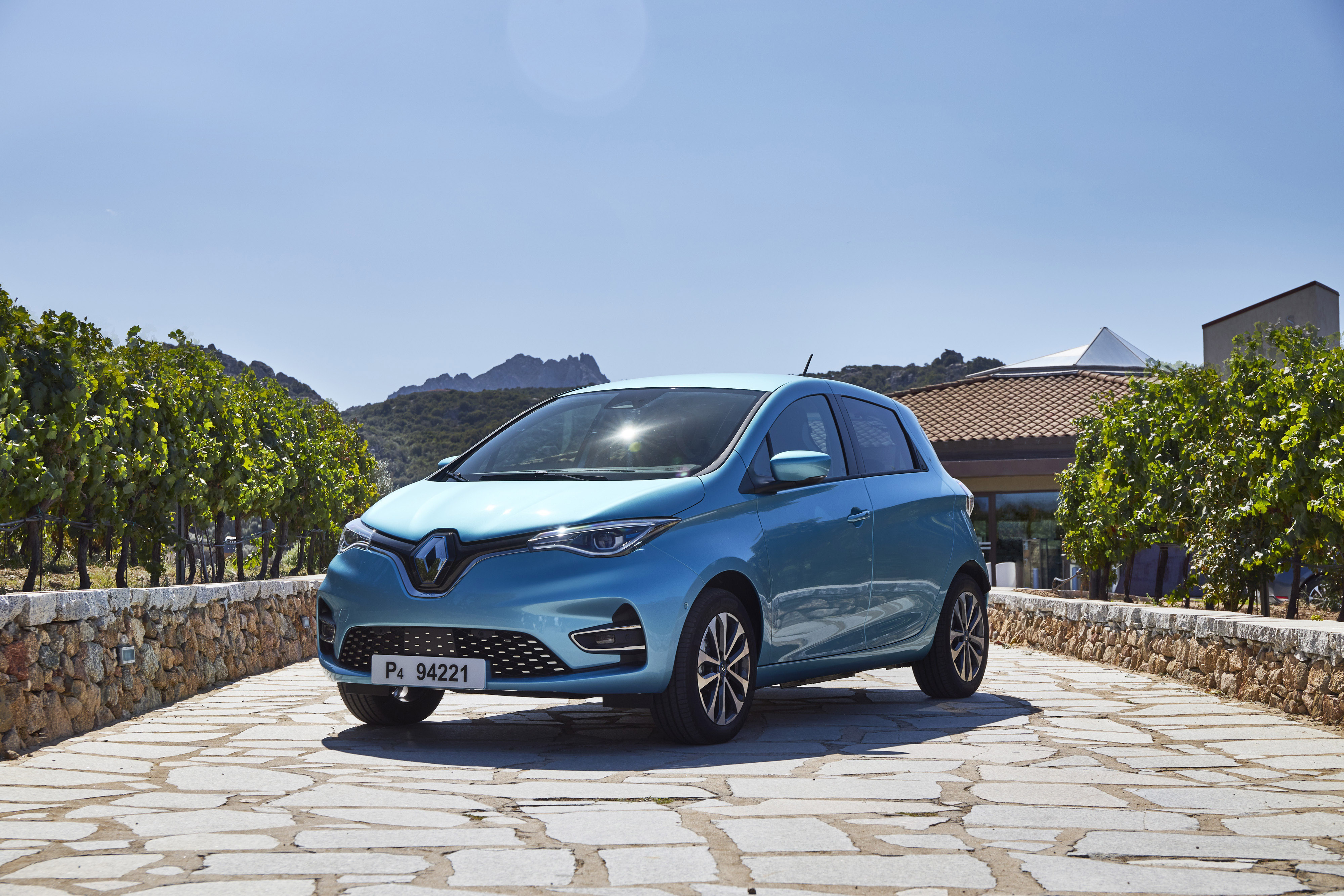 Renault ZOE reviews specifications