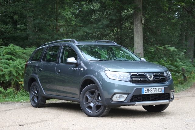Renault Logan MCV Stepway accessories restyling Renault Logan MCV Stepway best restyling