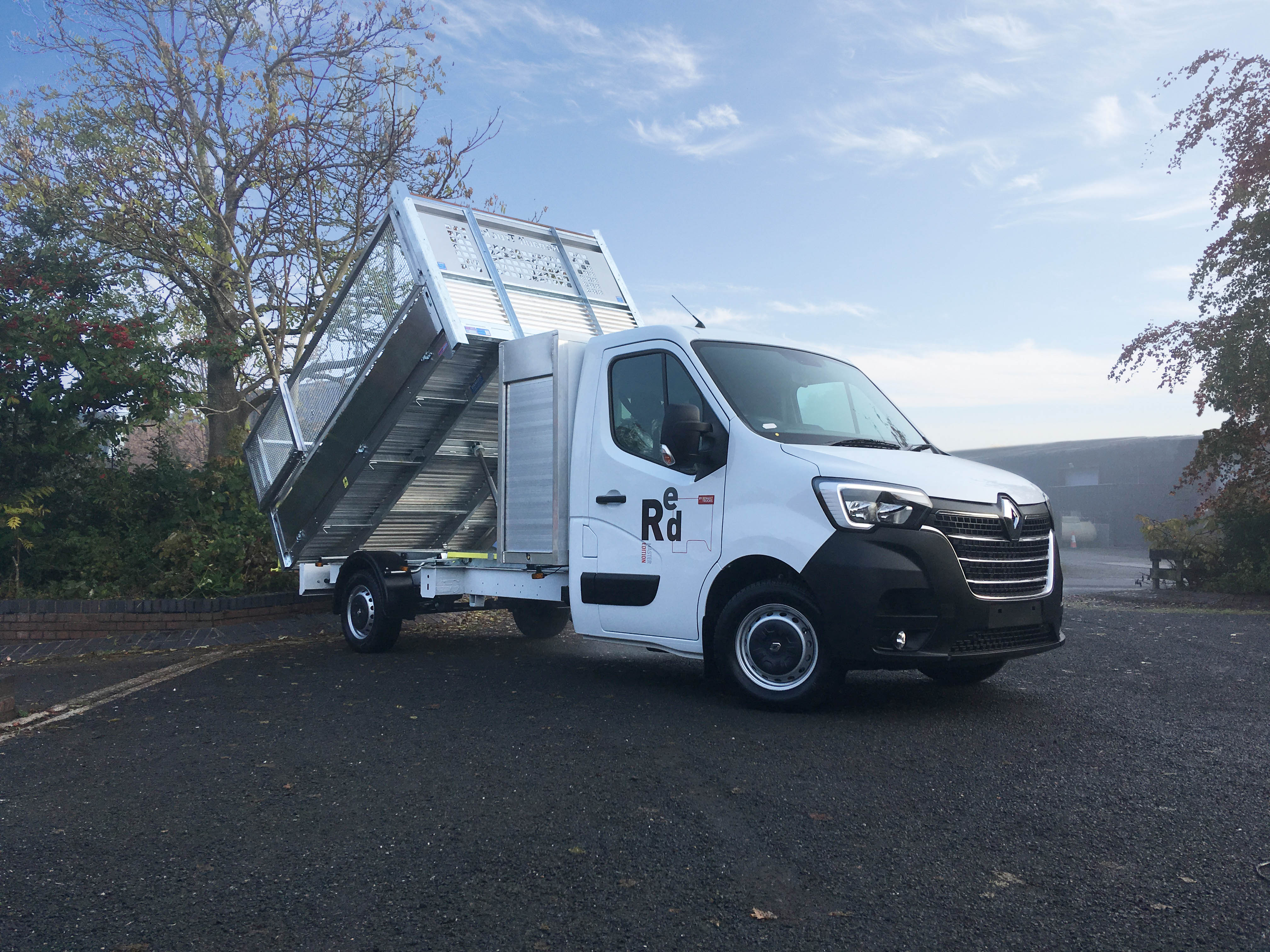 Renault Master Z.E. exterior restyling