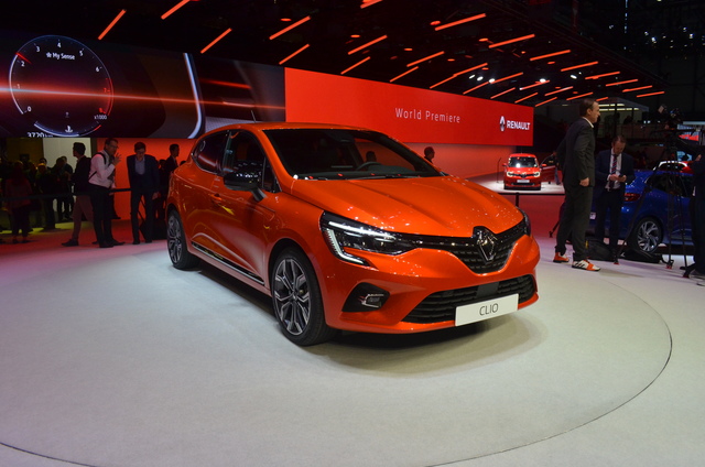 Renault Twingo hatchback model Renault Twingo interior model