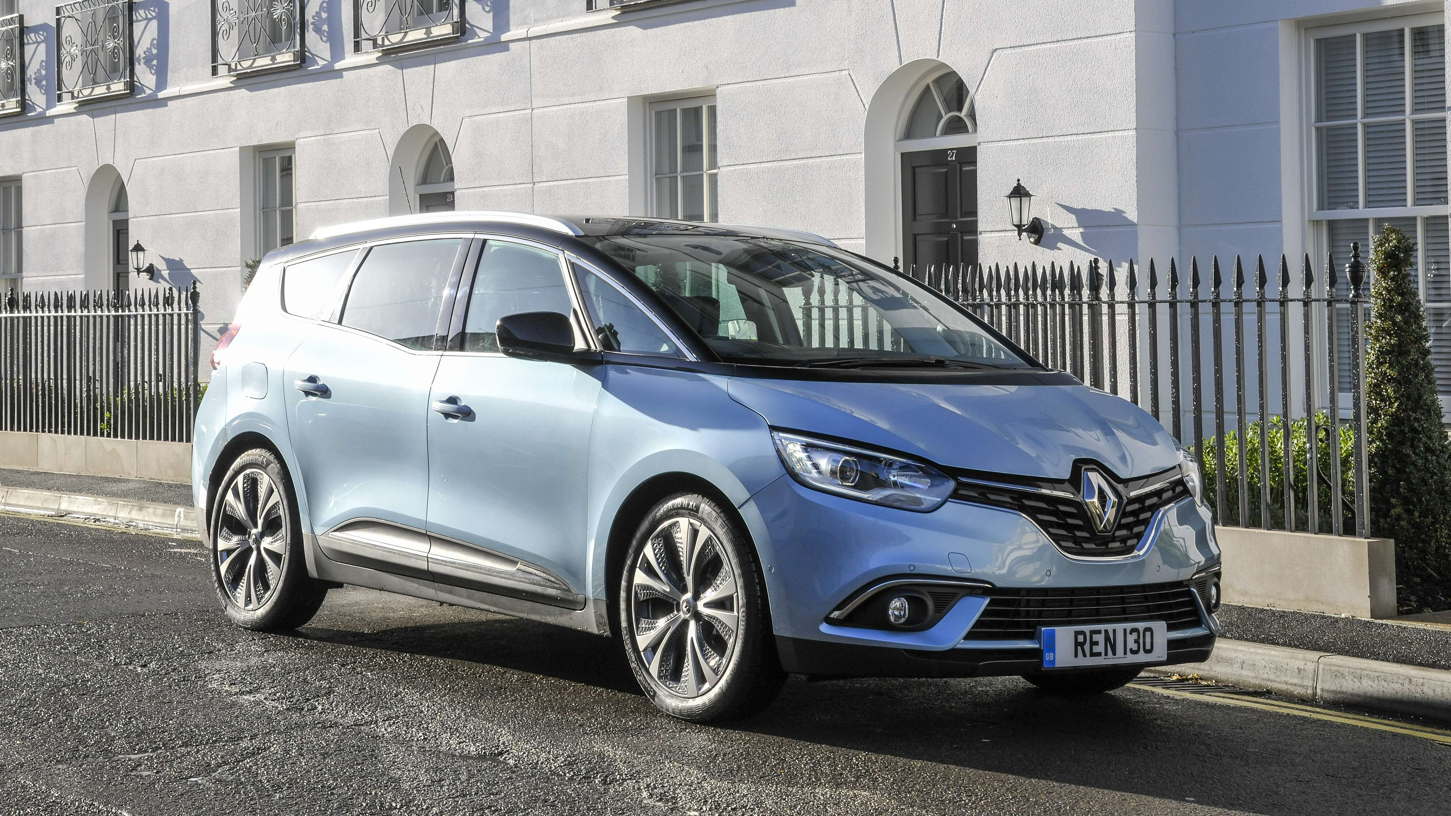 Renault Scenic reviews 2016