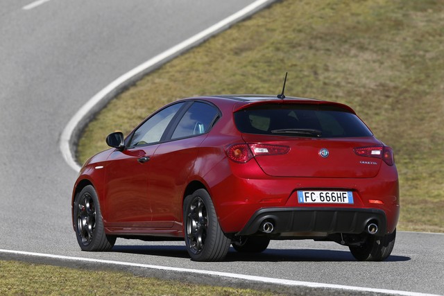 Alfa Romeo Giulietta 4k 2016 Alfa Romeo Giulietta hd photo