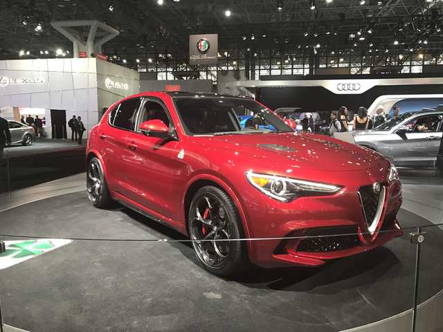 Alfa Romeo Stelvio suv specifications
