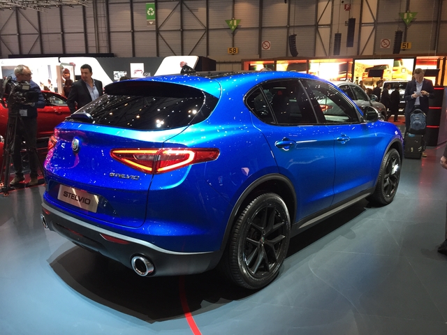 Alfa Romeo Stelvio hd big
