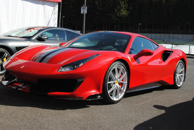 Ferrari 488 Pista mod restyling