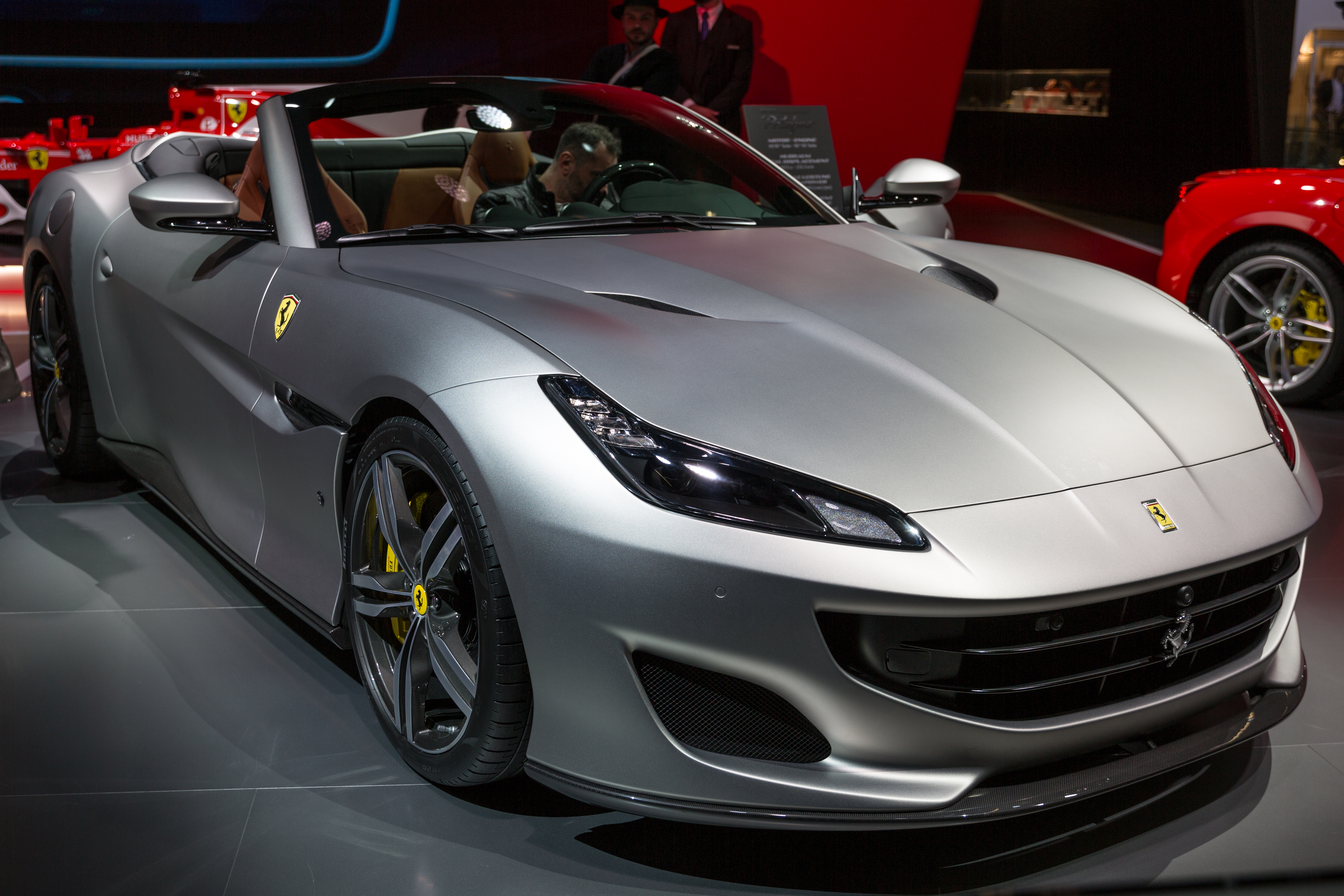 Ferrari Portofino hd specifications