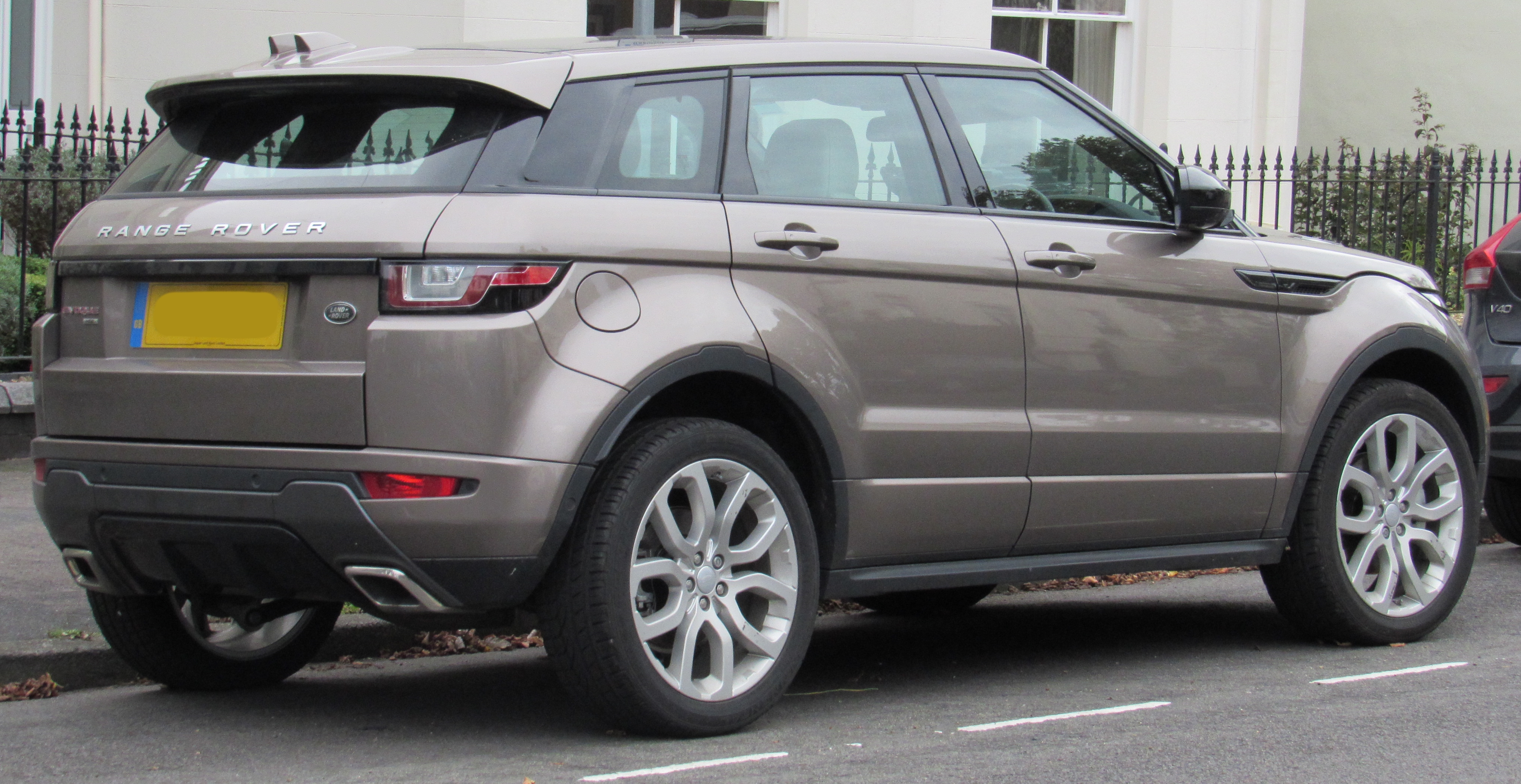 Land Rover Range Rover Evoque Convertible interior 2018
