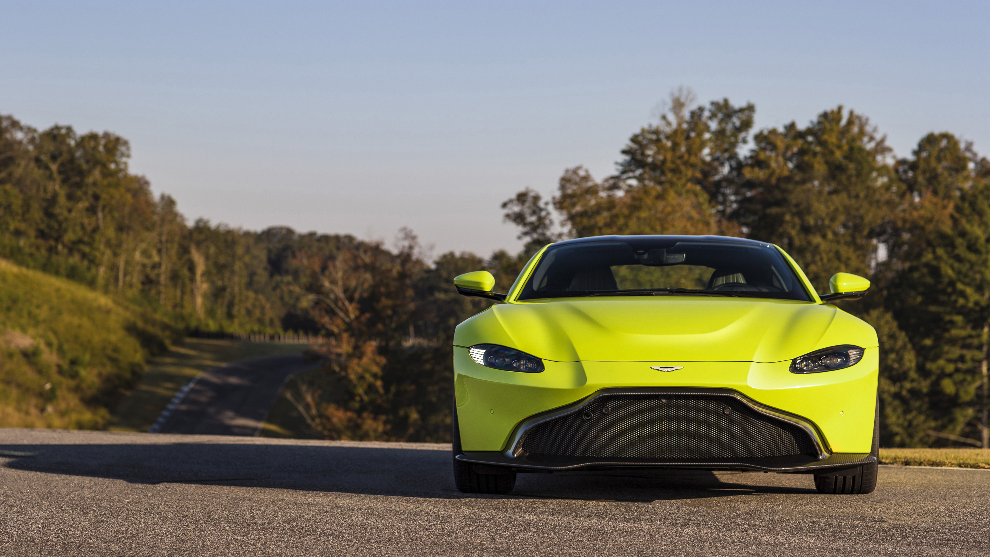 Aston Martin Vantage best 2018