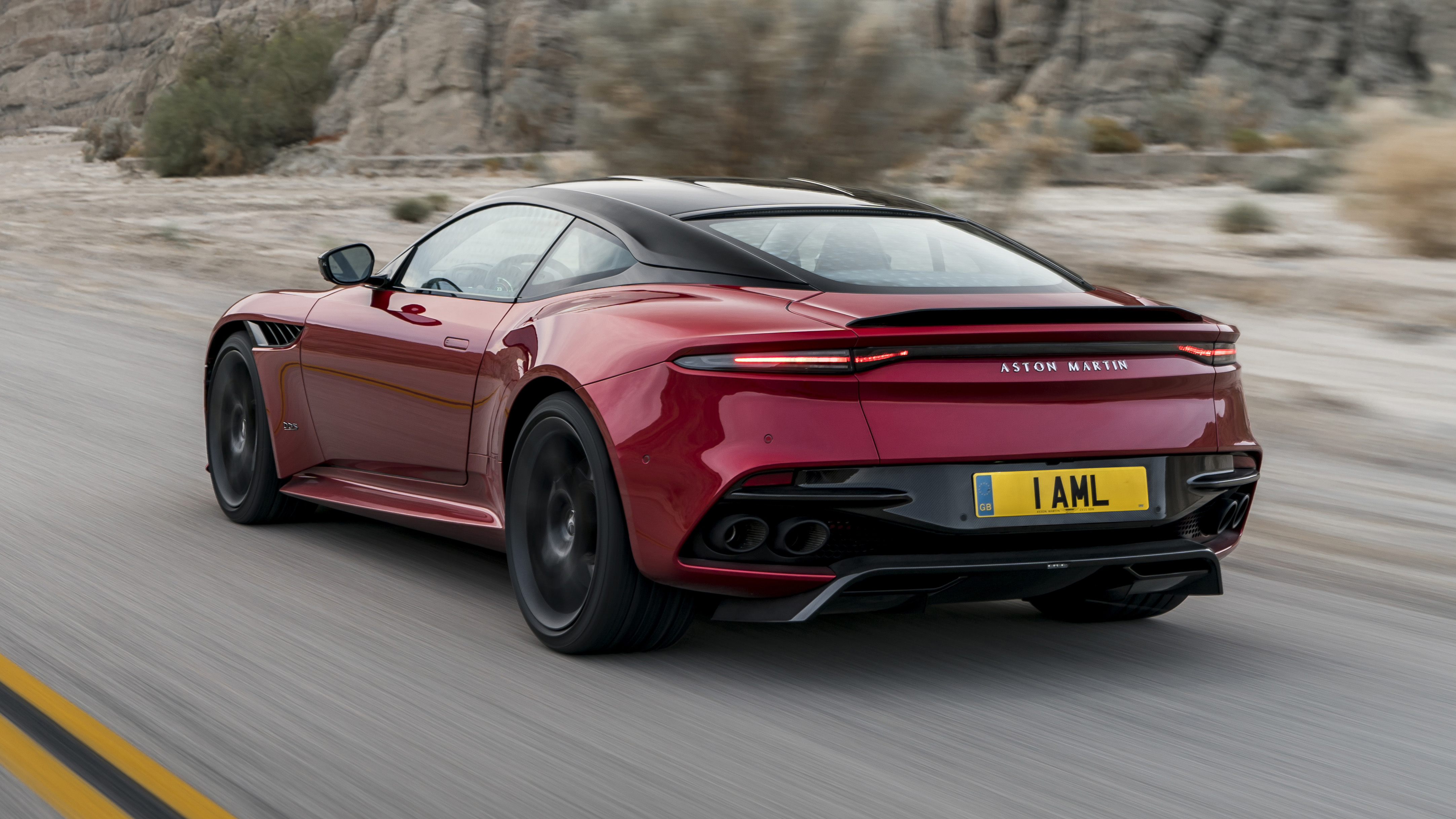 Aston Martin DBS Superleggera reviews specifications
