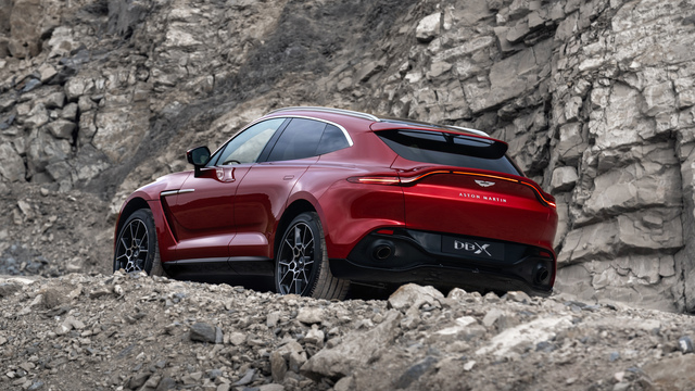 Aston Martin DBX mod big