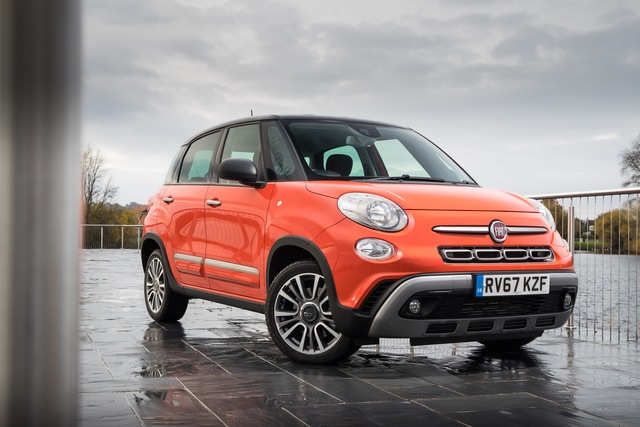Fiat 500L Cross modern model Fiat 500L Cross minivan 2017