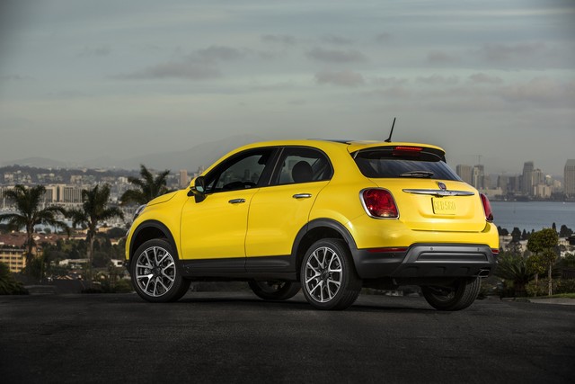 Fiat 500L best specifications Fiat 500L modern restyling