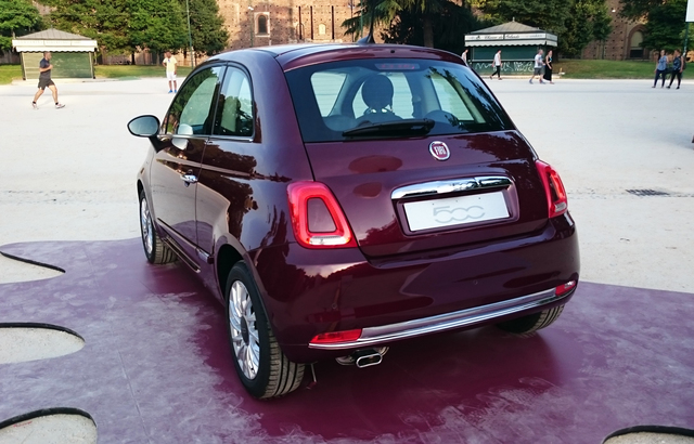 Fiat 500C auto show